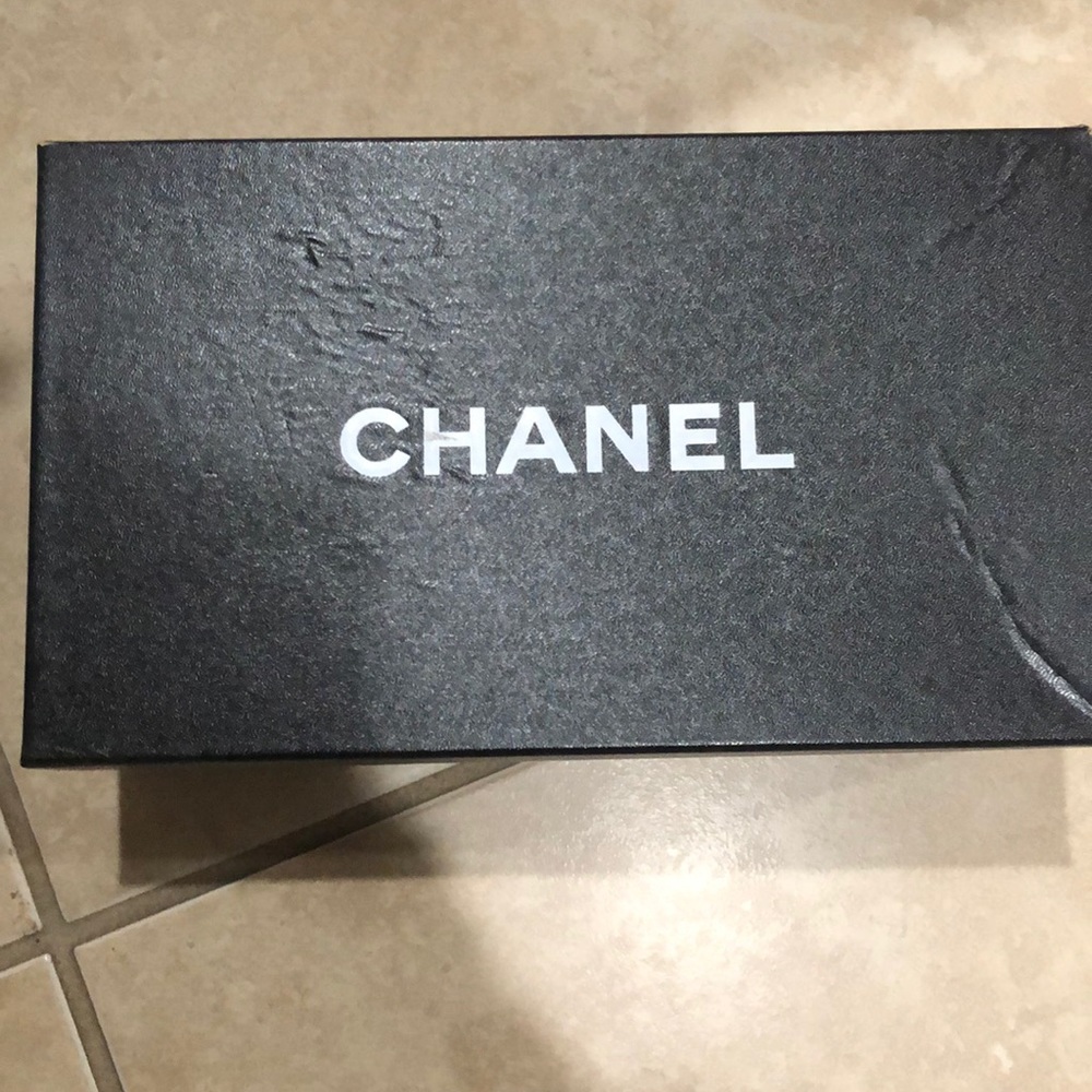 Chanel espadrille box